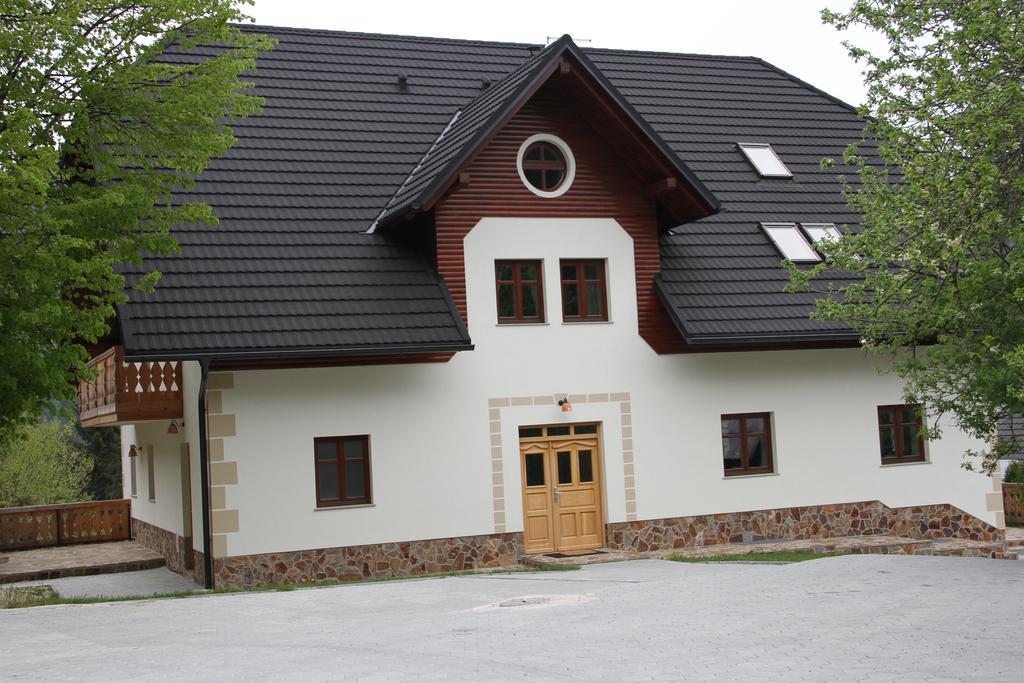 Farmstay Hisa Pecovnik Luče Exteriör bild